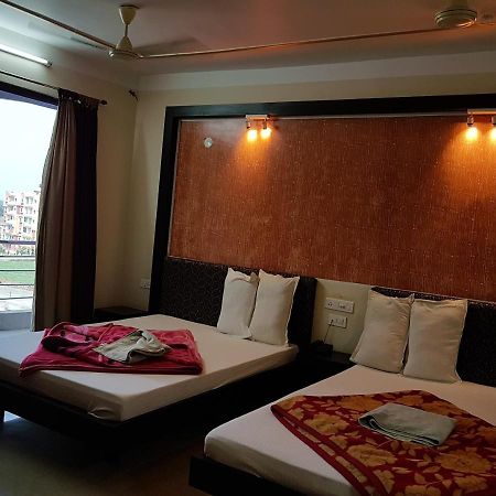 Swagatam International Otel Tarapith Dış mekan fotoğraf