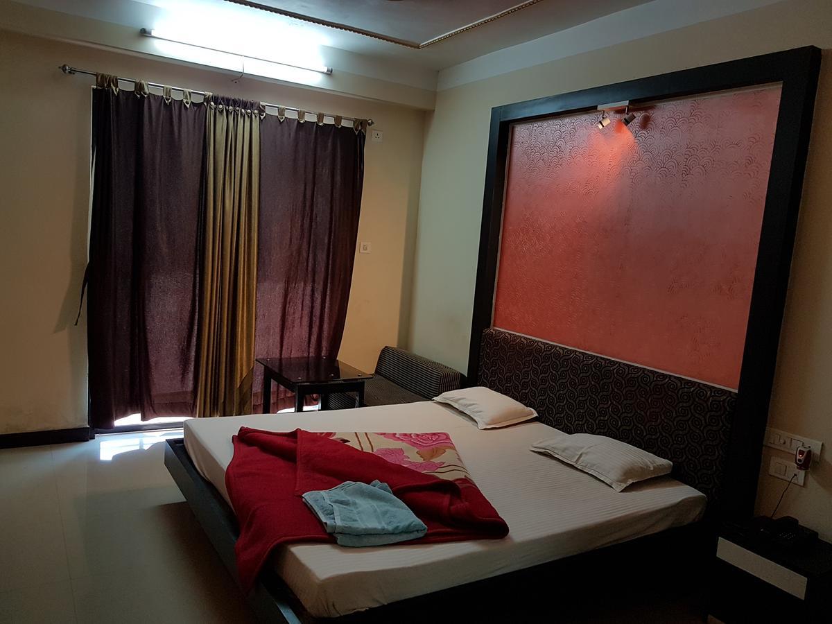 Swagatam International Otel Tarapith Dış mekan fotoğraf