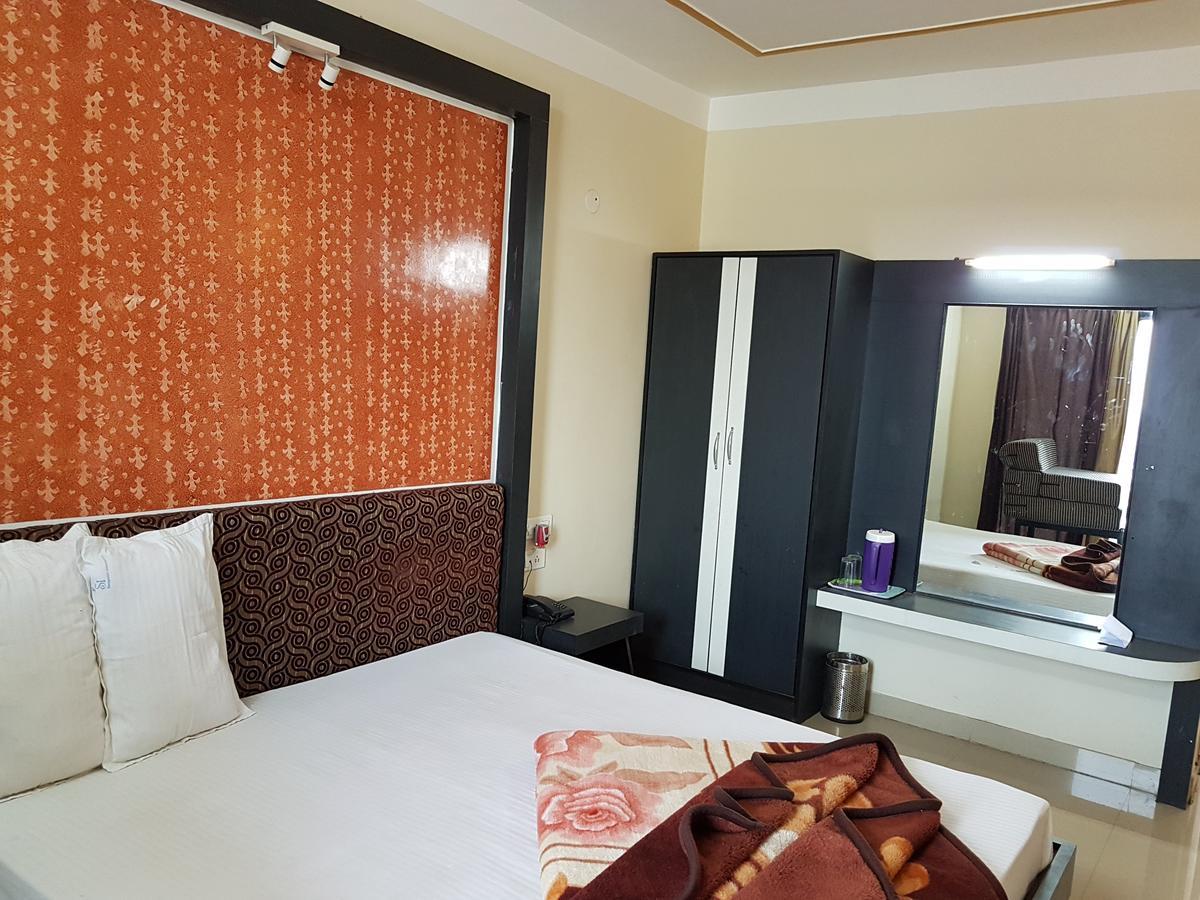 Swagatam International Otel Tarapith Dış mekan fotoğraf