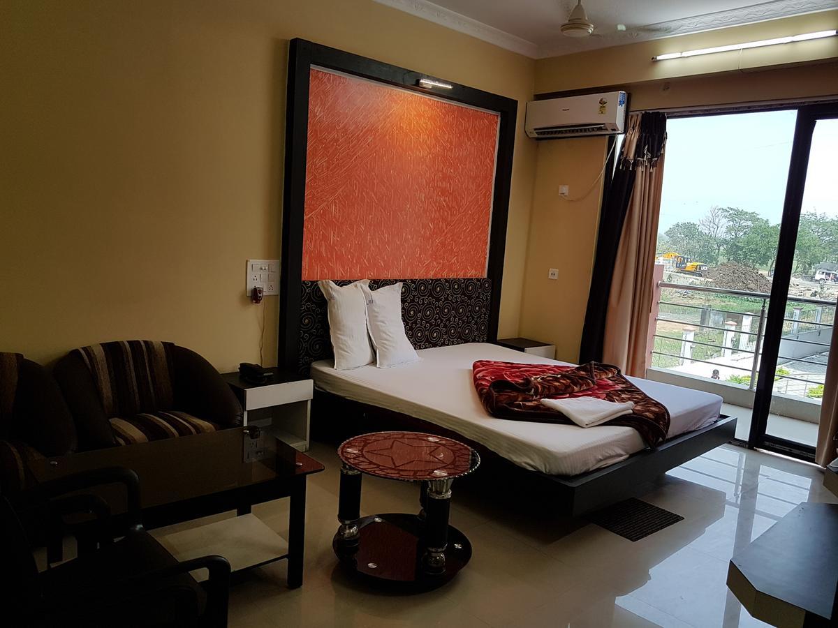 Swagatam International Otel Tarapith Dış mekan fotoğraf