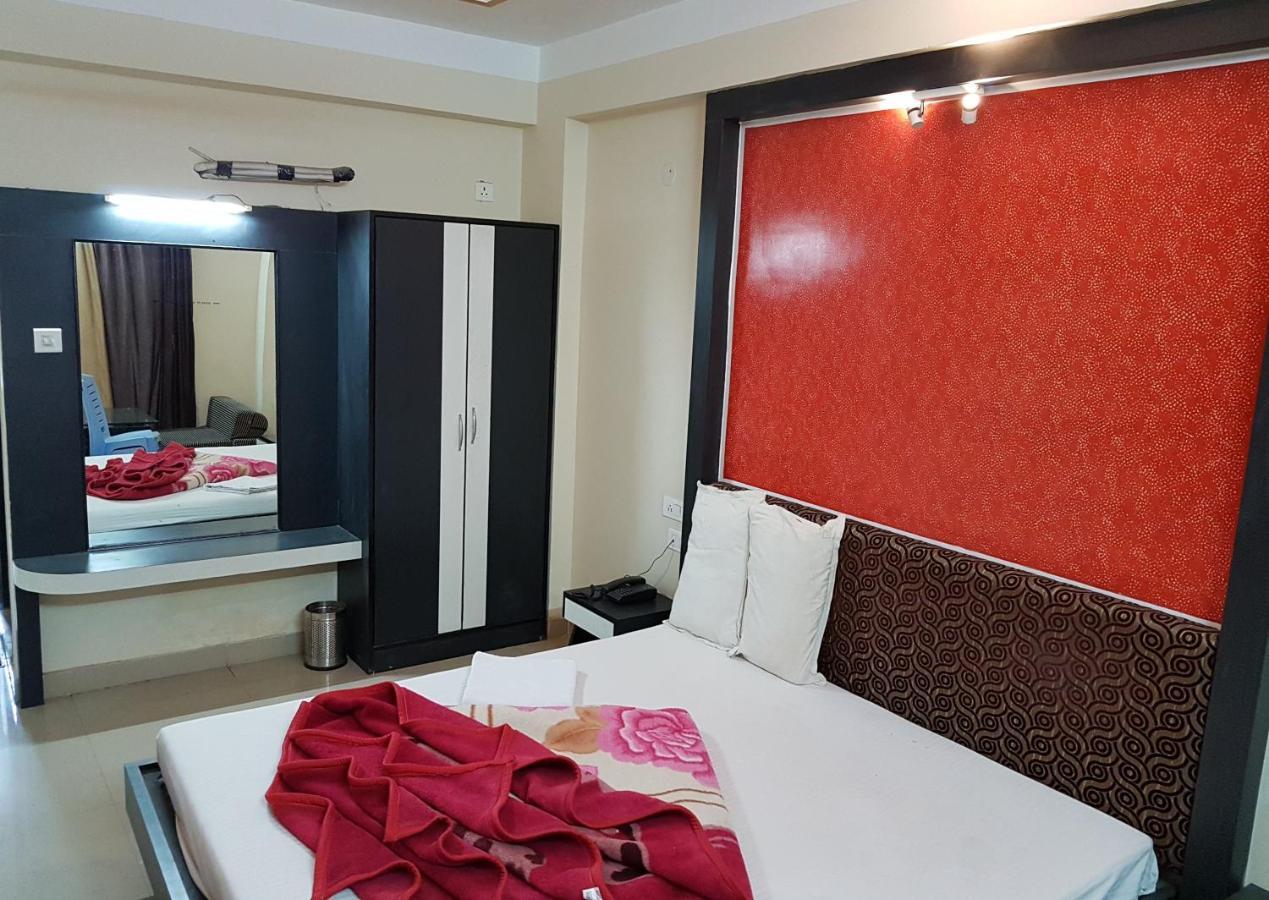 Swagatam International Otel Tarapith Dış mekan fotoğraf